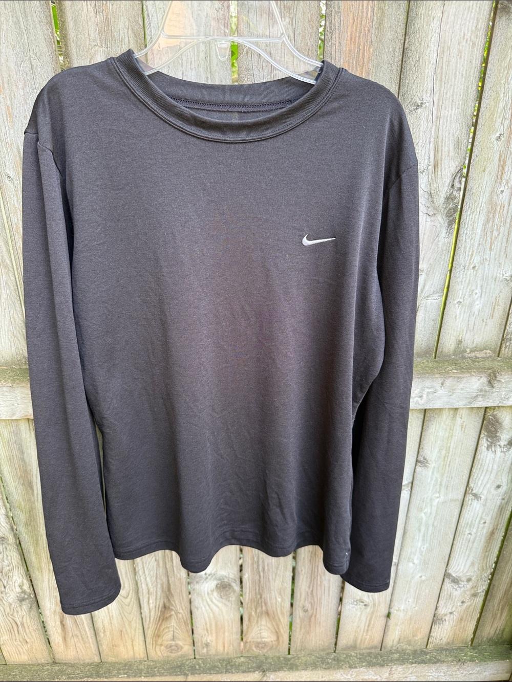 Nike Long Sleeved  Performance Shirt Top black workout embroidered Swoosh L - Picture 10 of 10